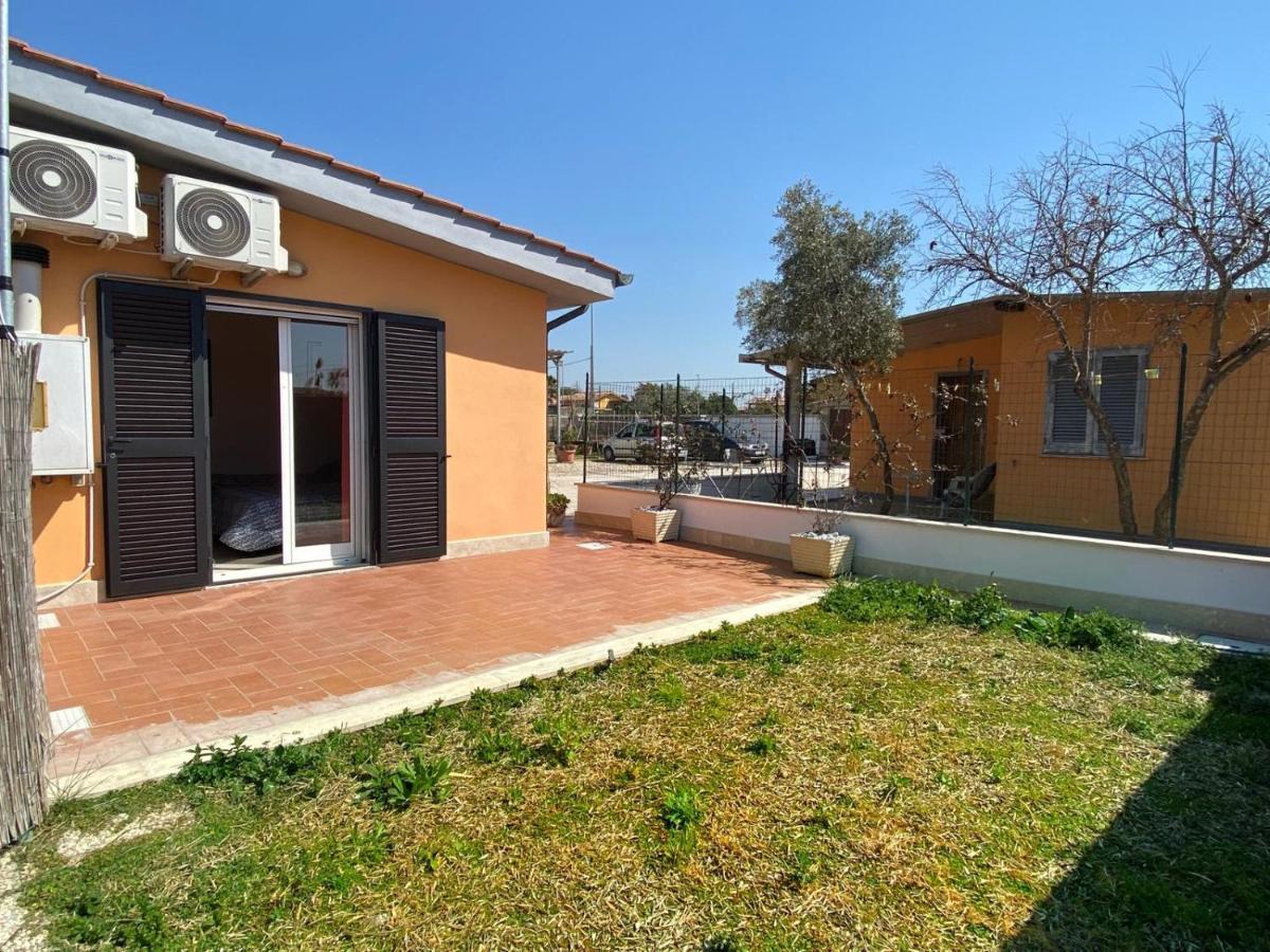 The House Fiera Di Roma Aeroporto Fiumicino Apartman Ponte Galeria Kültér fotó