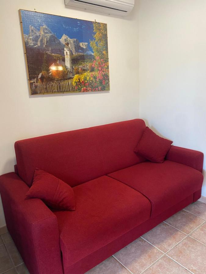 The House Fiera Di Roma Aeroporto Fiumicino Apartman Ponte Galeria Kültér fotó