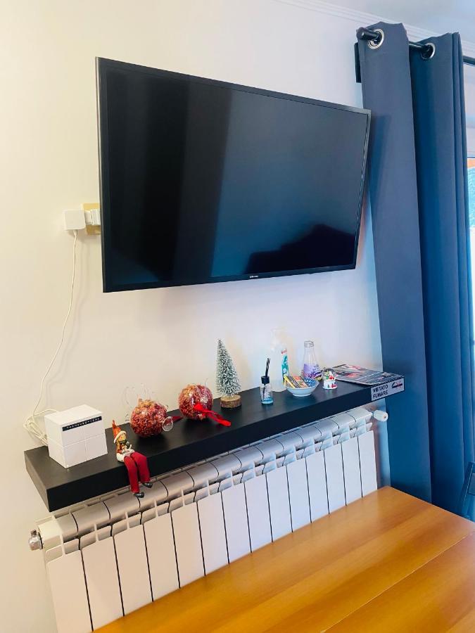 The House Fiera Di Roma Aeroporto Fiumicino Apartman Ponte Galeria Kültér fotó